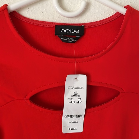 Bebe Red Front Keyhole Top - Picture 4 of 6